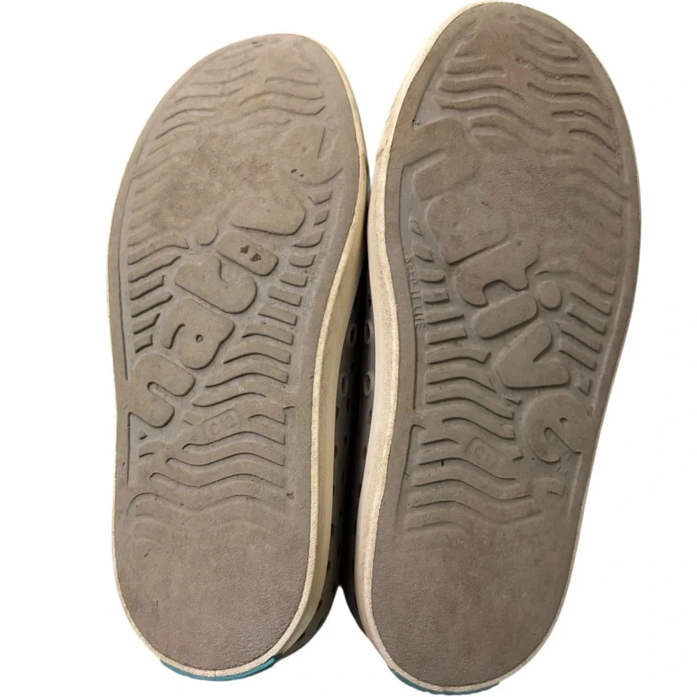Native Jefferson Kid slip on sneakers size 12